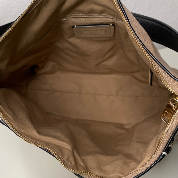 Coach Marlon Hobo Shoulder Bag Colorblock Whipstitch Tan & Cream Leather #91156 - Picture 5 of 12